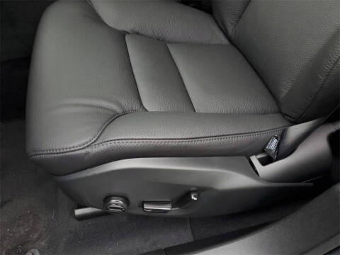 2025 Volvo XC60 B5 Plus Dark Theme