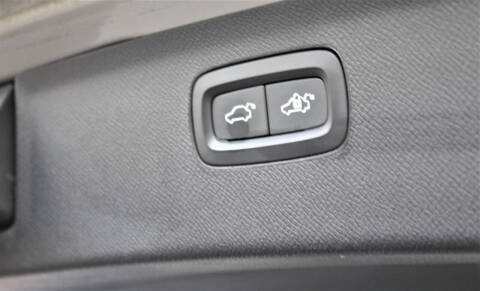 2017 Volvo XC90 T6 Inscription