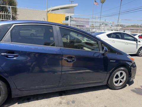 2014 Toyota Prius Three