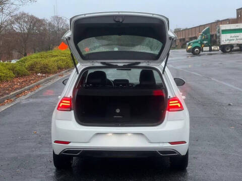 2018 Volkswagen Golf TSI SE