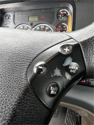 2014 Freightliner Cascadia