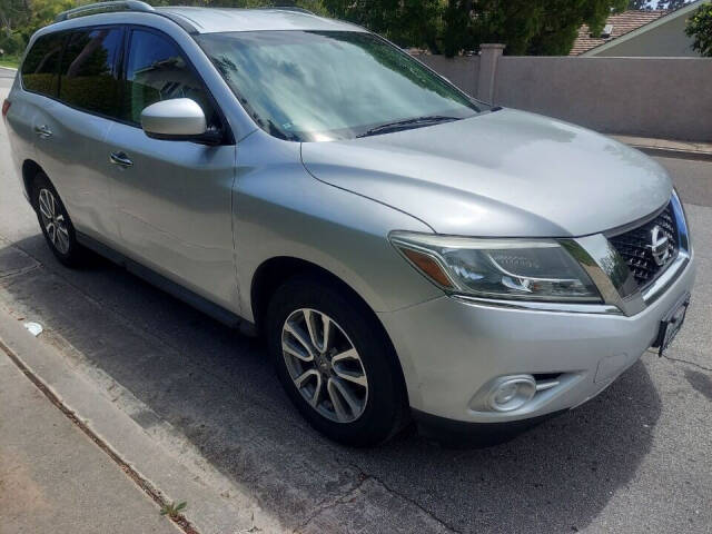 2013 Nissan Pathfinder for sale at GREEN AUTOMOTIVE, LLC in Costa Mesa, CA