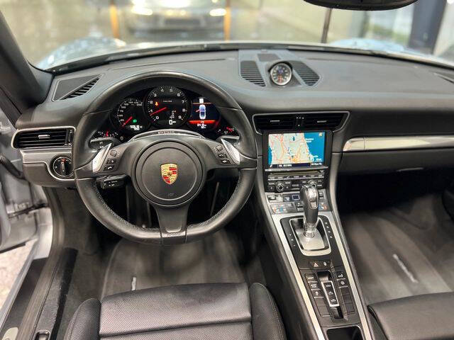 2014 Porsche 911 Carrera 4