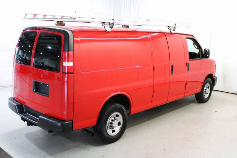 2017 Chevrolet Express 2500