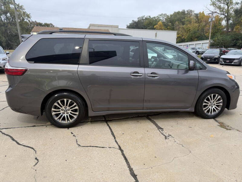 2018 Toyota Sienna