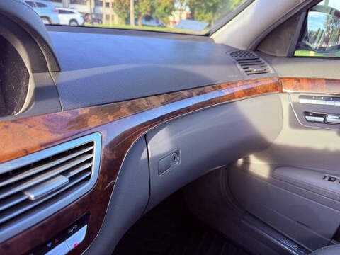 2007 Mercedes-Benz S-Class S 550