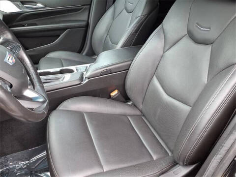 2023 Cadillac CT4 Premium Luxury