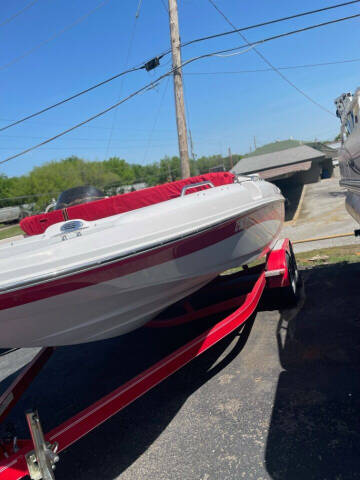 2011 Glastron DS-205/DB