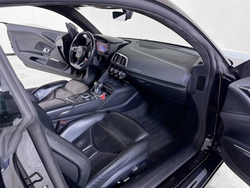 2017 Audi R8 5.2 quattro V10