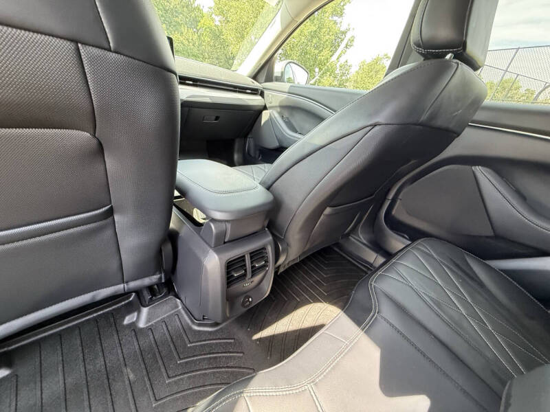 2021 Ford Mustang Mach-E Select