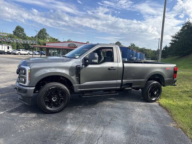2025 Ford F-350 Super Duty XL