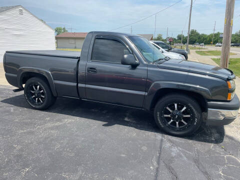 2004 Chevrolet Silverado 1500 for sale at Jim Elsberry Auto Sales in Paris IL