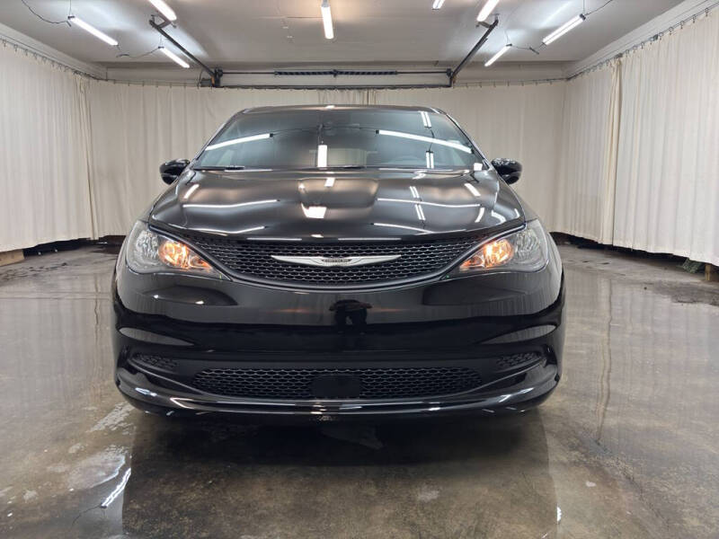 2026 Chrysler Voyager LX