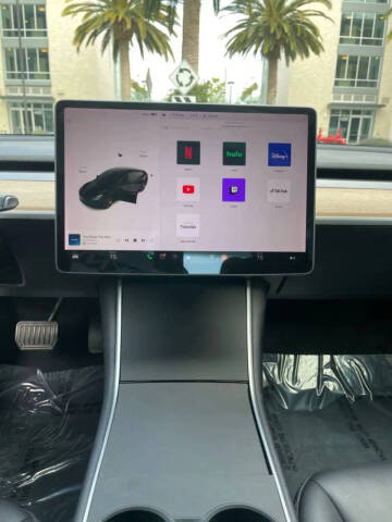 2020 Tesla Model 3 Standard Range Plus