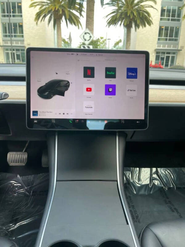 2020 Tesla Model 3 Standard Range Plus