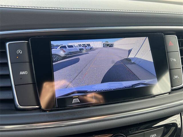 2022 Buick Enclave Essence