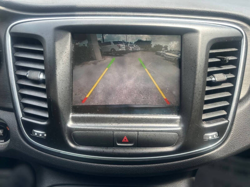 2016 Chrysler 200 Limited