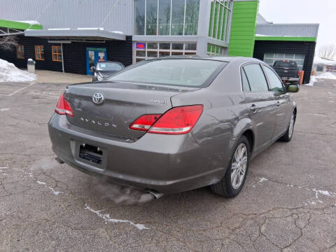 2005 Toyota Avalon Limited