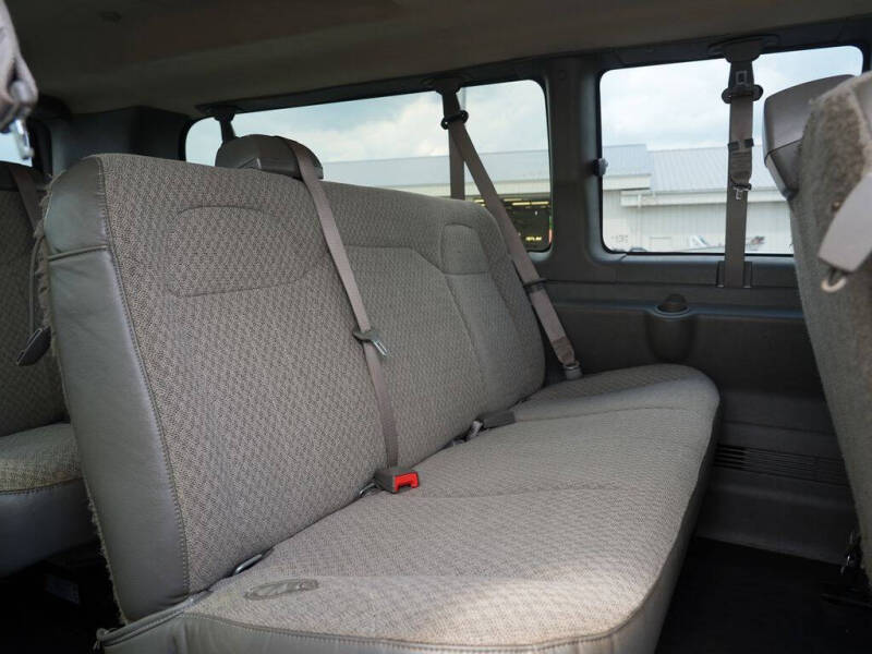 2022 Chevrolet Express LS 3500