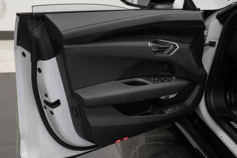 2024 Audi e-tron GT quattro Prestige