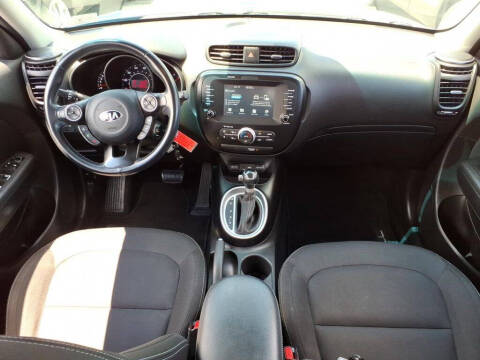 2019 Kia Soul +