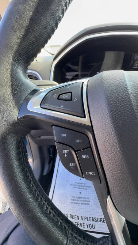 2020 Ford Edge Titanium