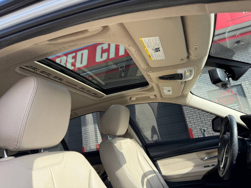 2015 BMW 3 Series 328i xDrive