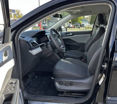 2024 Volkswagen Taos SE 4Motion