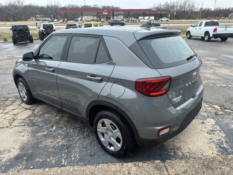 2020 Hyundai Venue SE