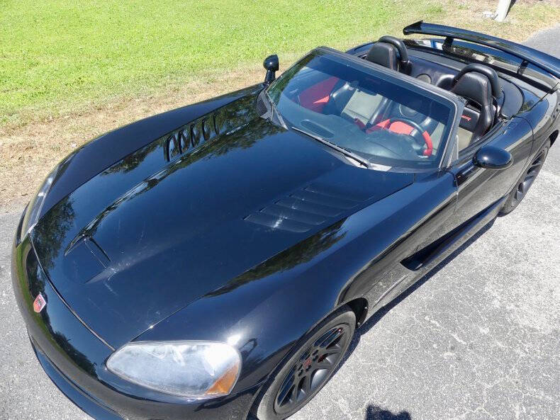 2004 Dodge Viper SRT-10