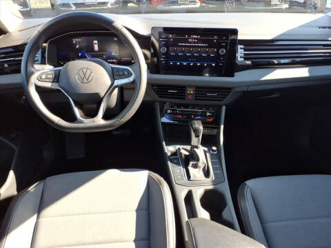 2025 Volkswagen Jetta SE