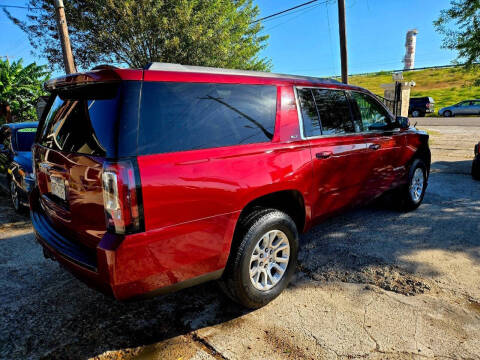 2017 GMC Yukon XL SLT