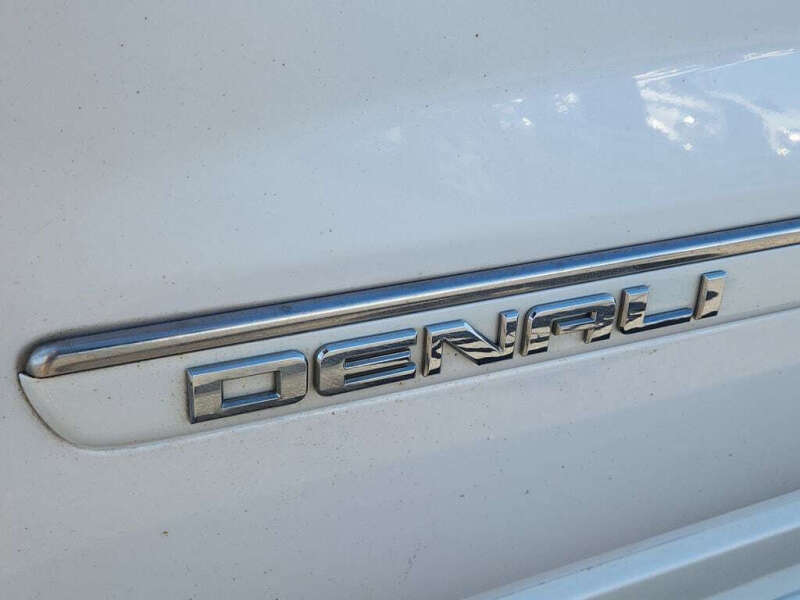 2016 GMC Acadia Denali