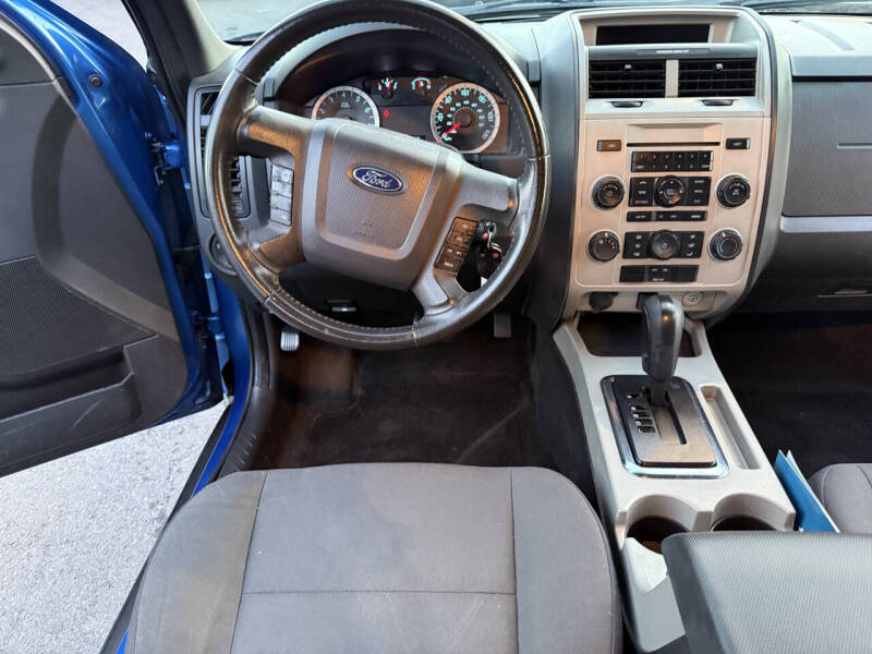2011 Ford Escape XLT