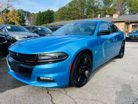 2016 Dodge Charger for sale at Classic Luxury Motors in Buford GA