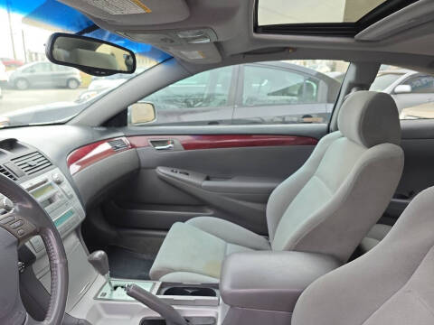 2004 Toyota Camry Solara SLE