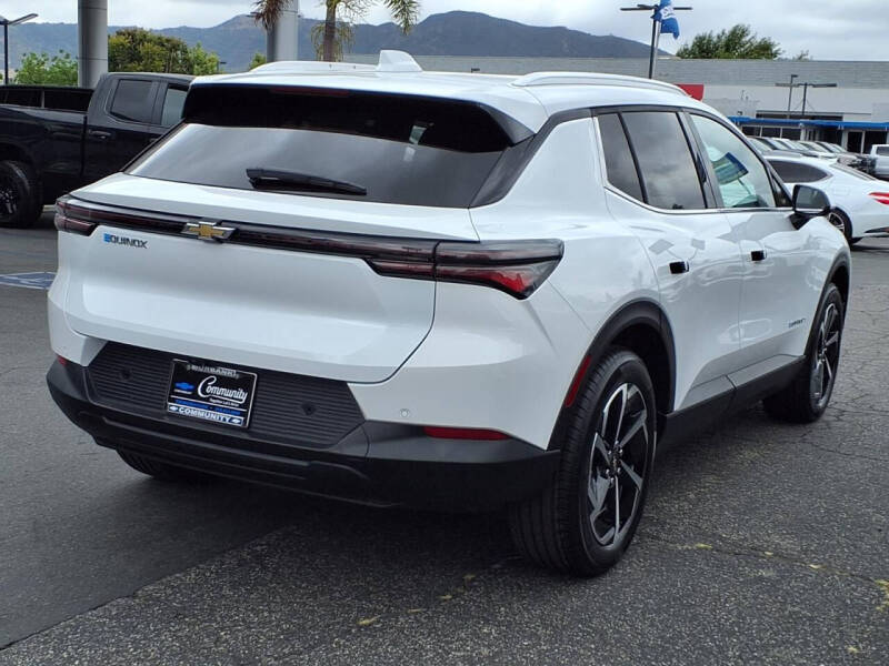 2026 Chevrolet Equinox EV LT 2