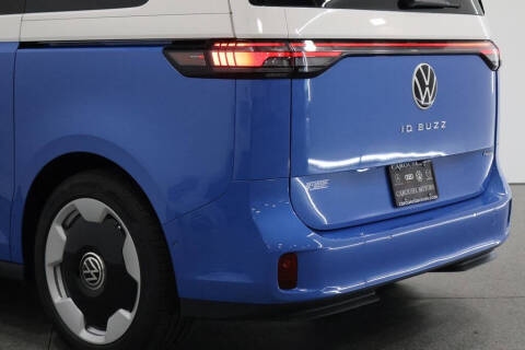 2025 Volkswagen ID. Buzz Pro S Plus 4Motion