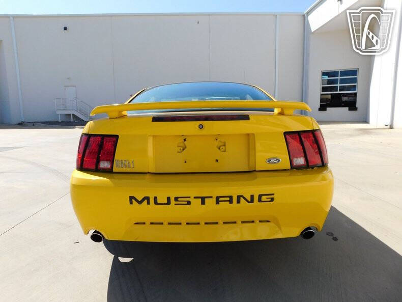 2004 Ford Mustang Mach 1 Premium