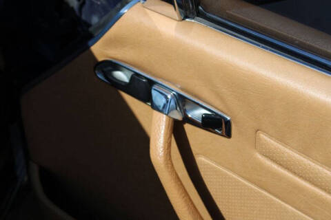 1985 Mercedes-Benz 500-Class