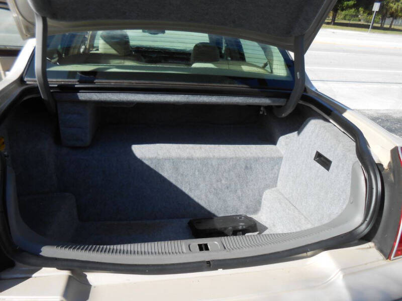 2003 Lincoln Town Car Cartier