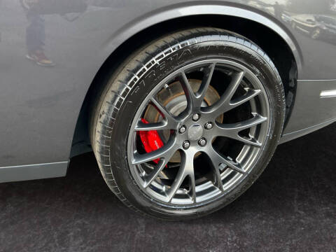 2016 Dodge Challenger SRT 392