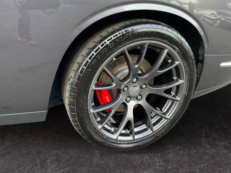 2016 Dodge Challenger SRT 392