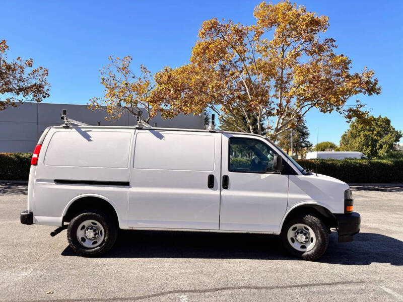 2023 Chevrolet Express 2500
