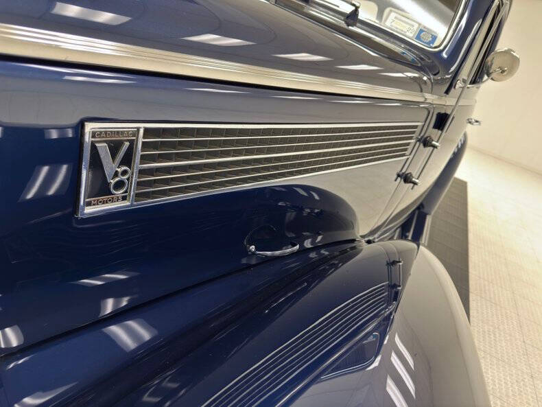 1937 Cadillac Series 62