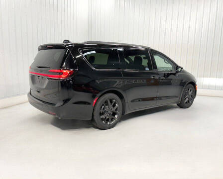 2027 Chrysler Pacifica Limited