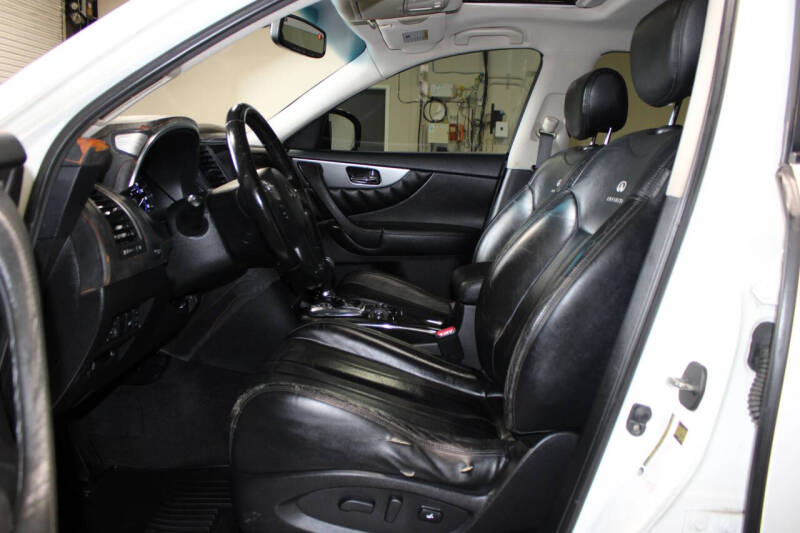2012 Infiniti FX35