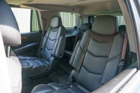 2017 Cadillac Escalade Luxury
