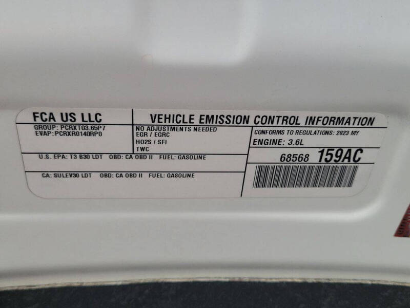 2023 Chrysler Voyager LX