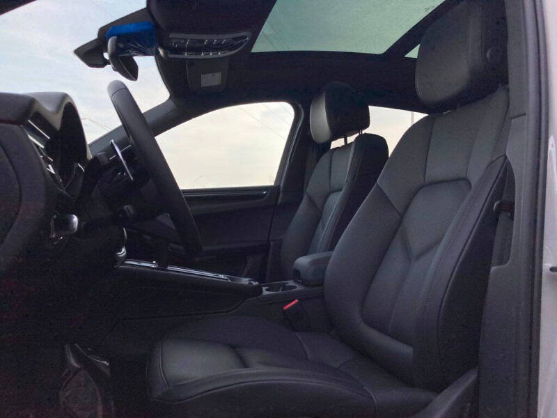 2024 Porsche Macan